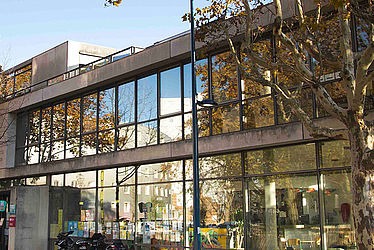 Façade de la maison de quartier Marie-Clémentine Bendo de Pantin